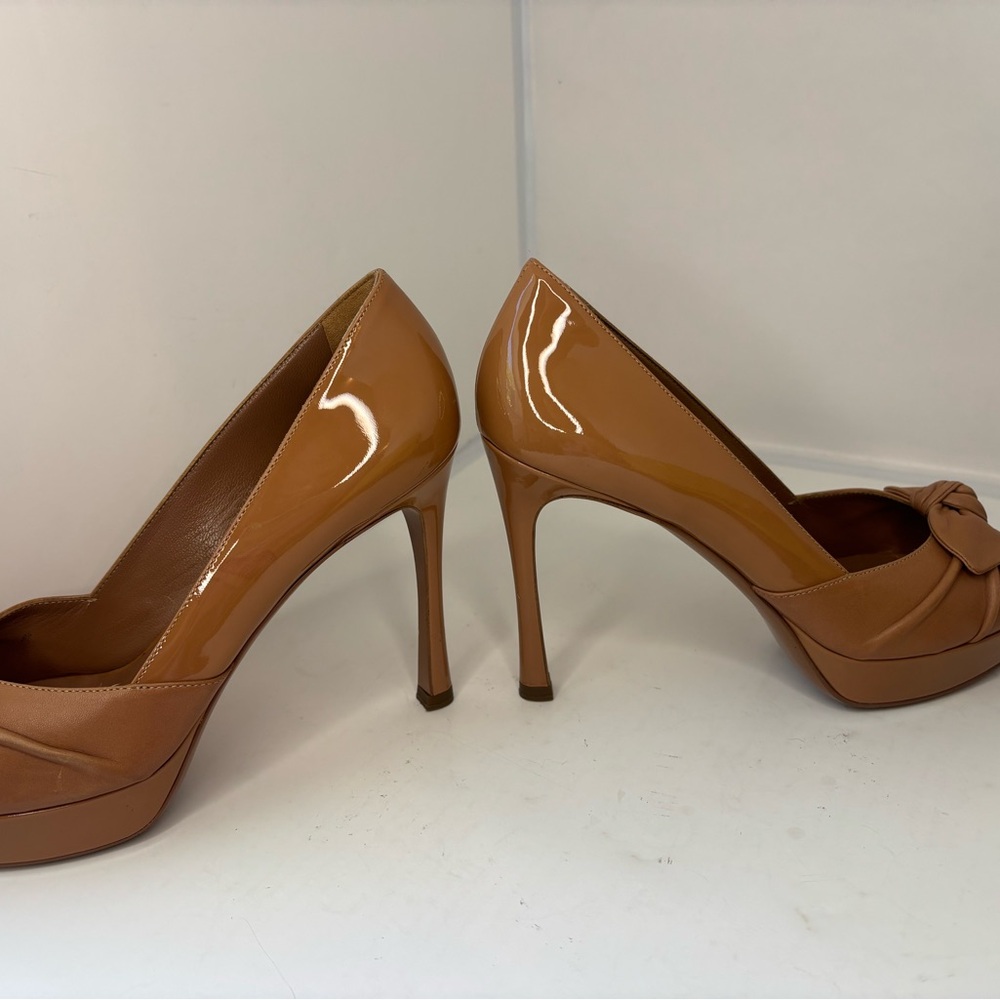 Yves Saint Laurent Brown Knotted Peep-Toe Heels - Picture 3 of 12